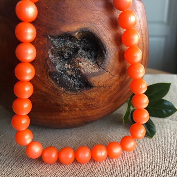 Vintage Jewelry - Vintage Orange Coral Moonglow Necklace